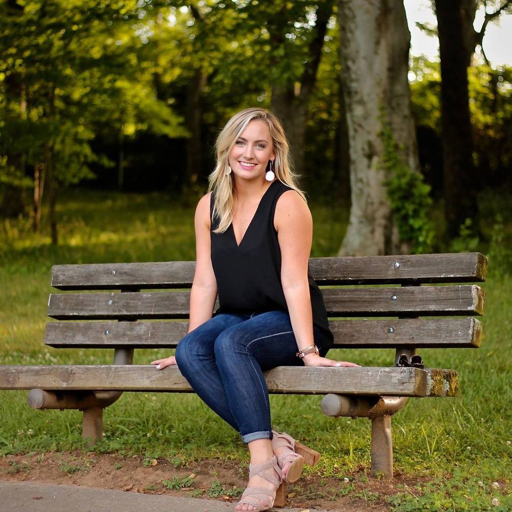 Meet your Posher, Alyson